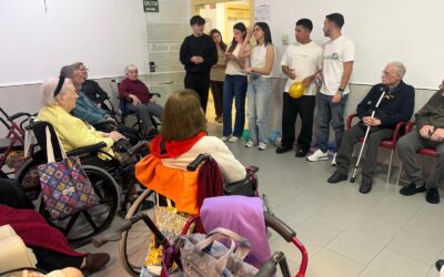 Beneficios de las actividades grupales en residencias de mayores