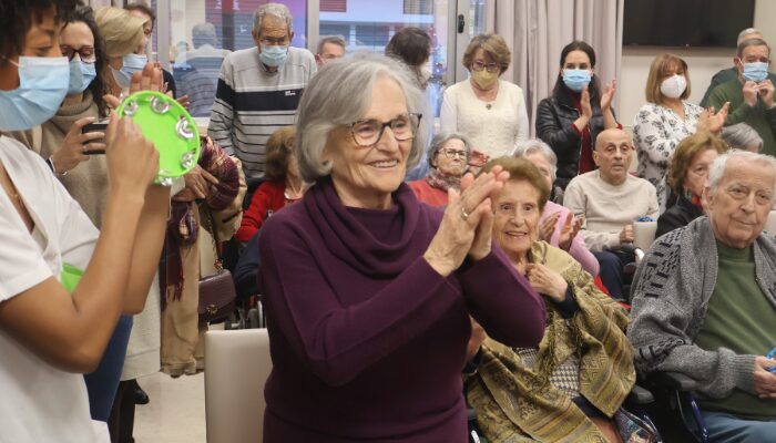 Salud auditiva en mayores: compromiso y bienestar en Residencia Valsenior Torres de Serranos